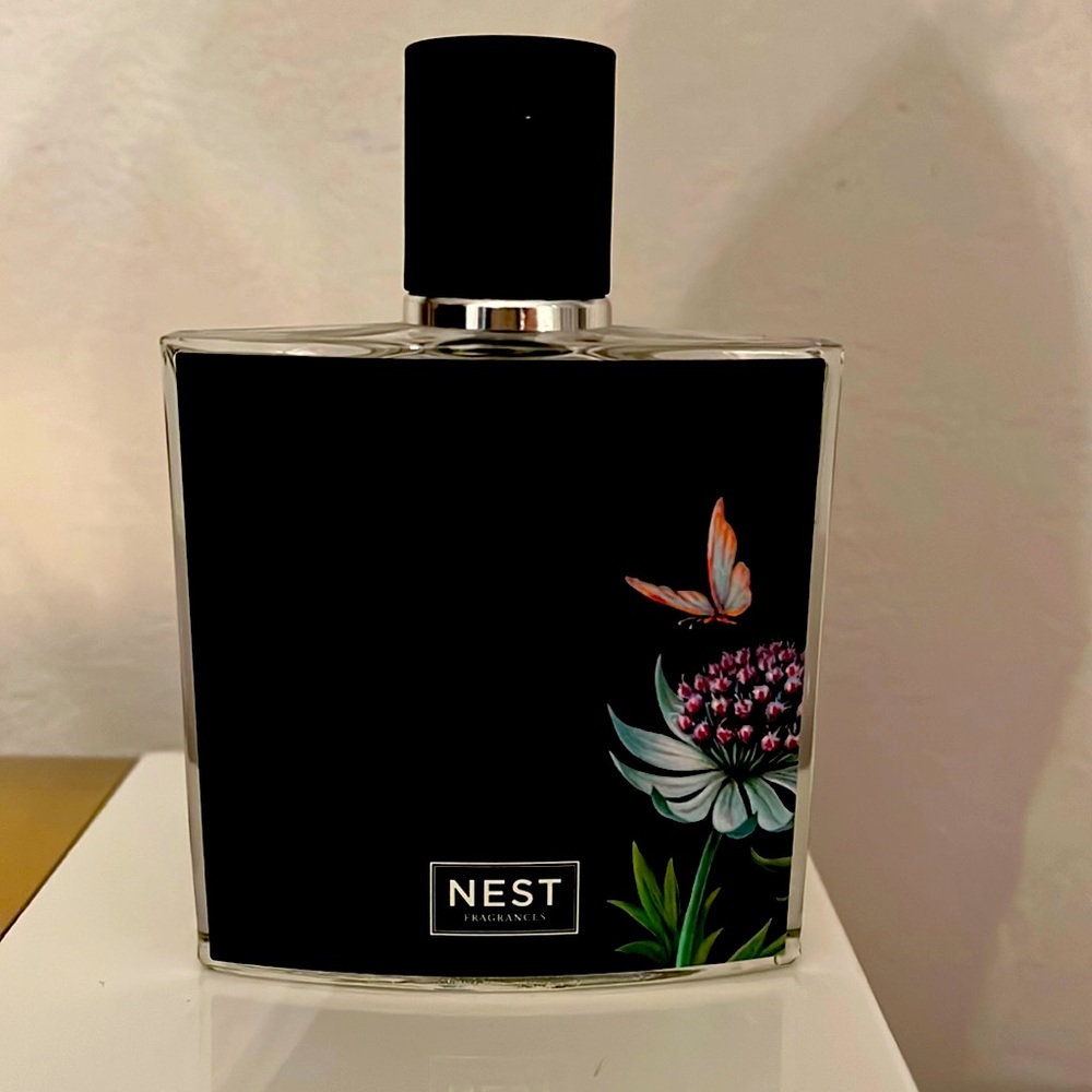 Nest Indigo Perfume. Almost full. Only used 4x. Beautiful fragrance.